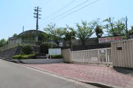 宝塚市立御殿山中学校