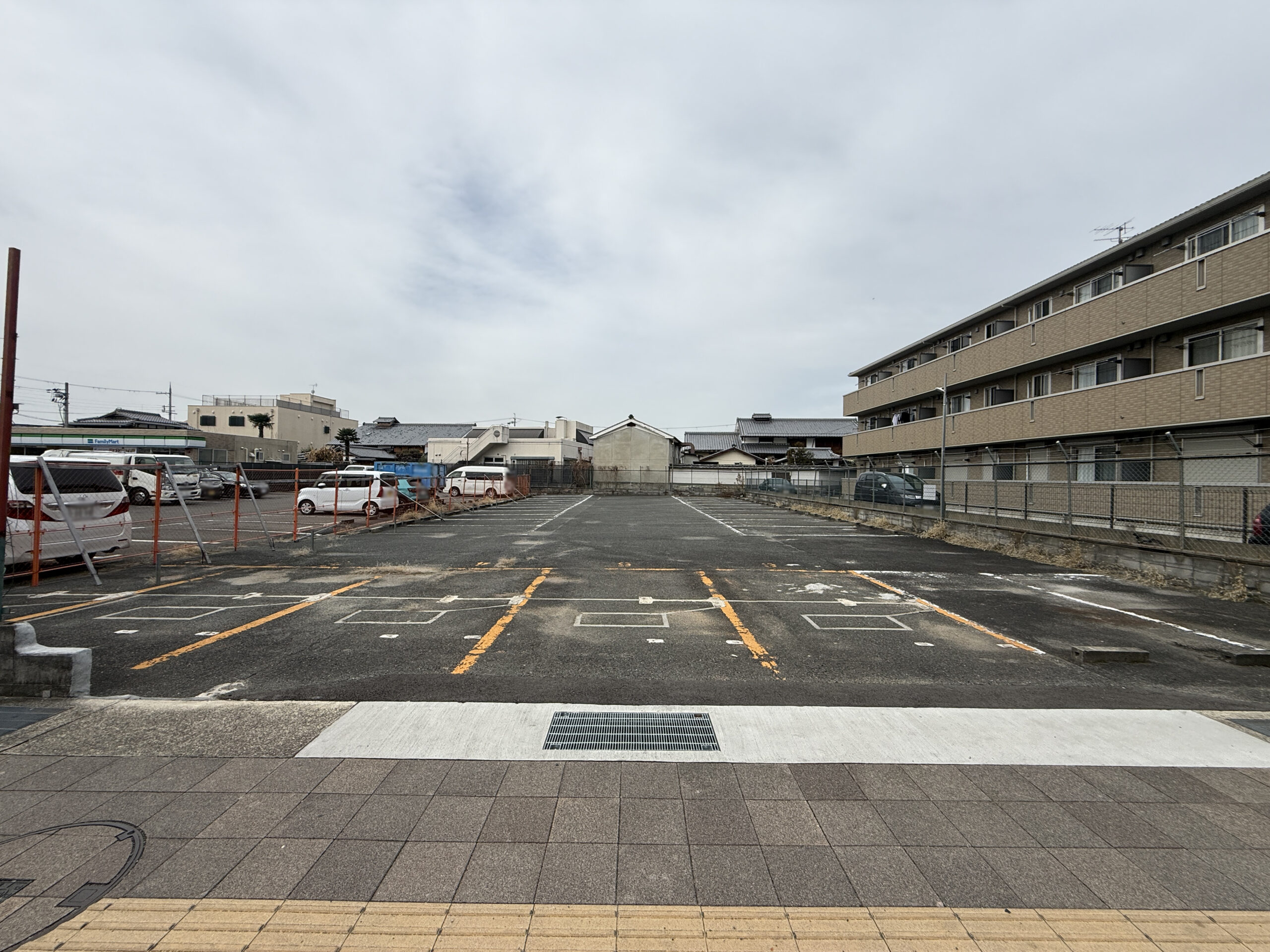 京都市南区東九条東札辻町