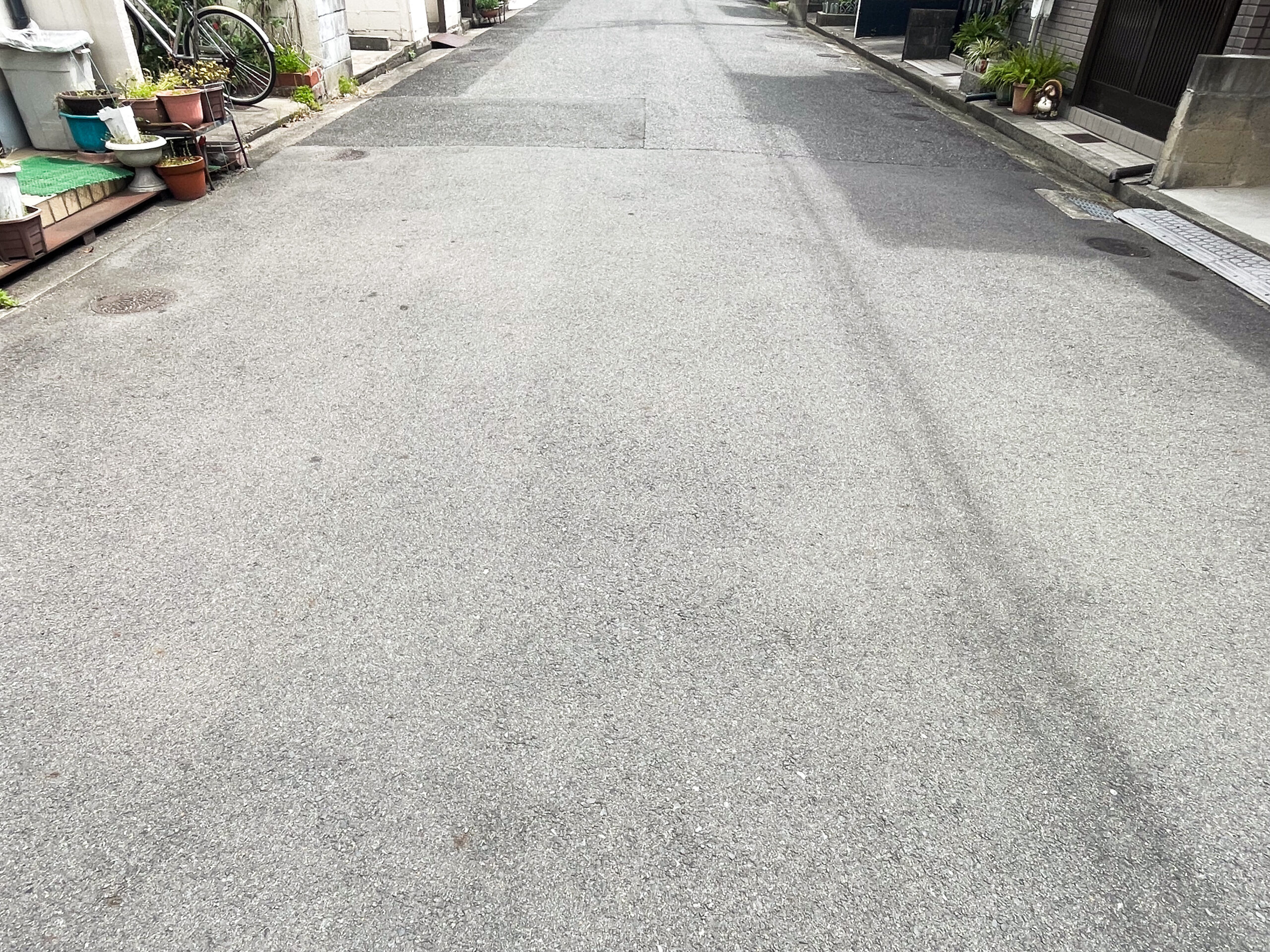 枚方市星丘一丁目　中古戸建　前面道路