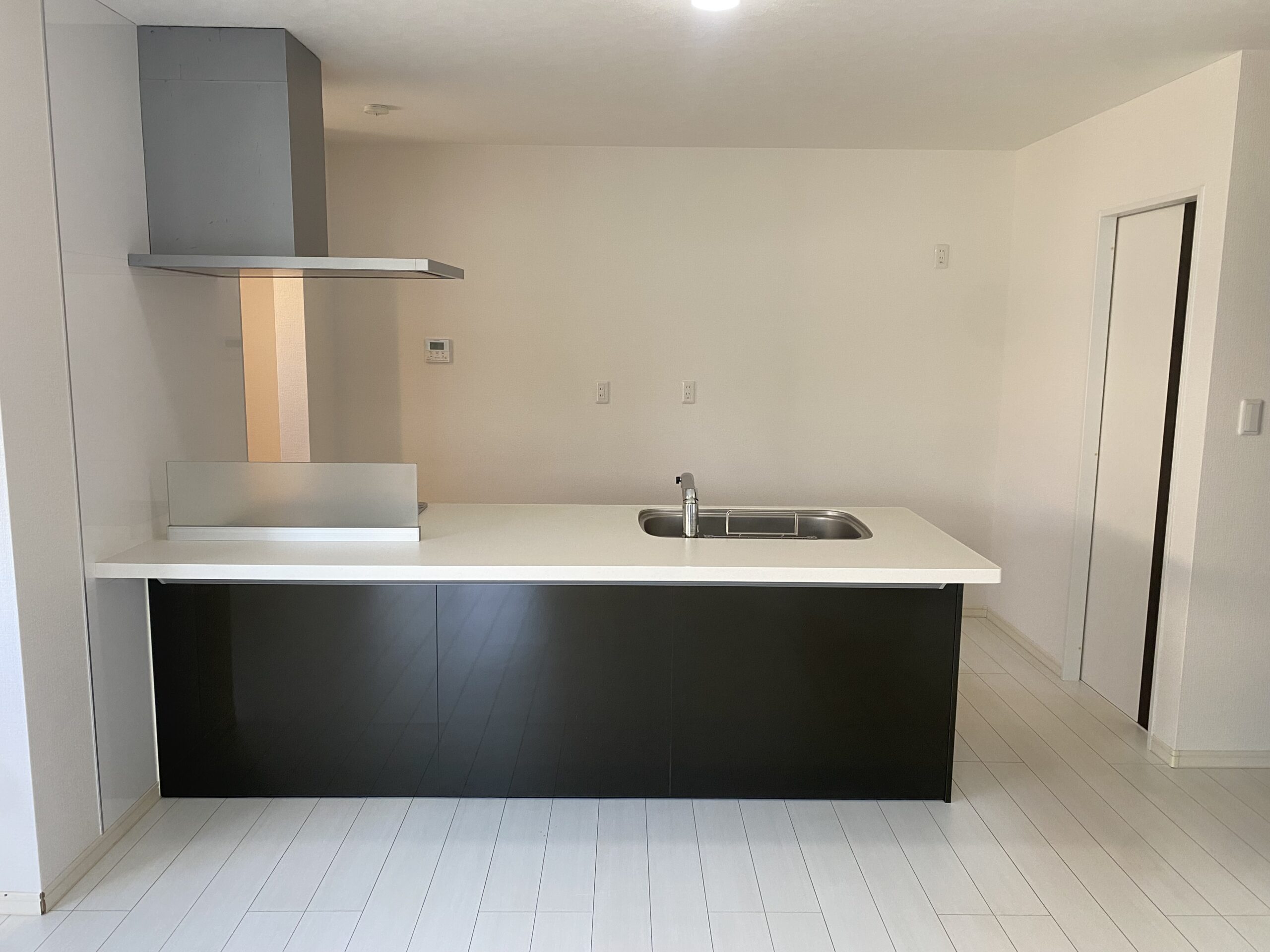 中宮西之町　中古戸建　フルオープンキッチン