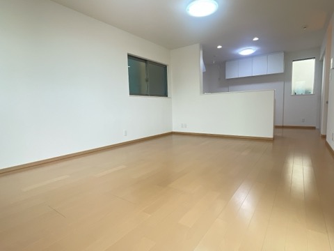 枚方市茄子作北町　中古戸建　LDK