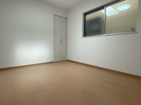 枚方市茄子作北町　中古戸建　洋室