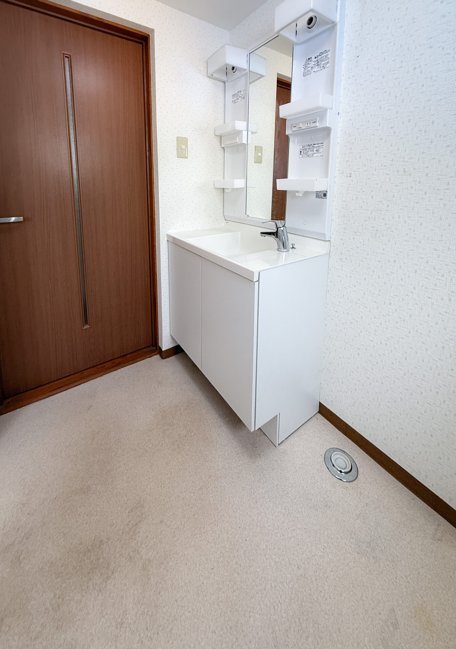 枚方市南中振一丁目　中古戸建　洗面所