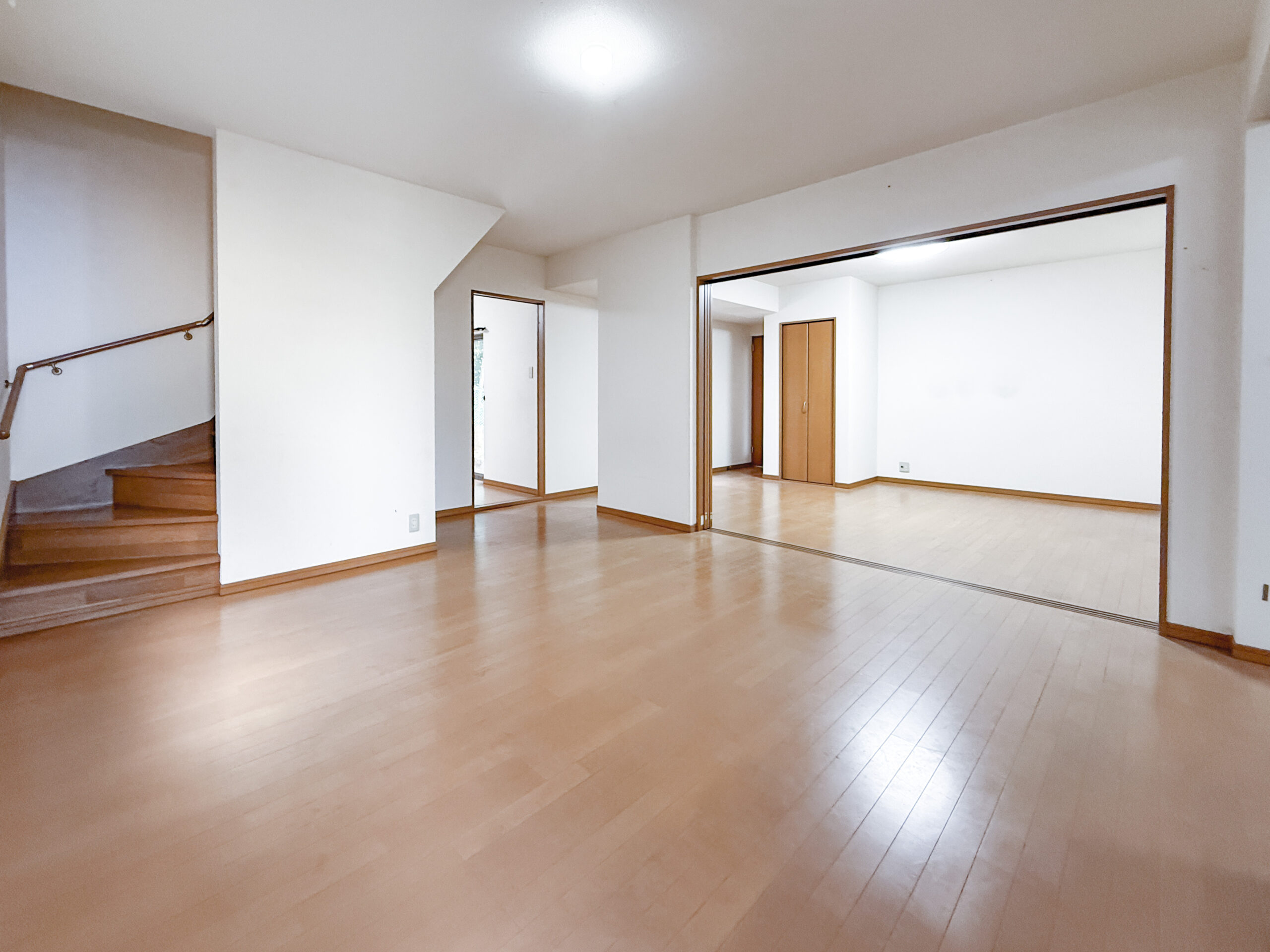 枚方市南中振一丁目　中古戸建　LDK